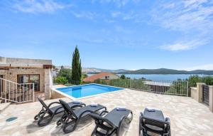 Nice Home In Zaboric With Wifi