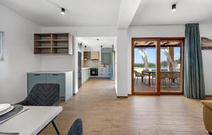 Nice Home In Zaboric With Wifi