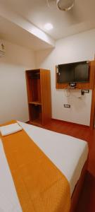 Hotel golden tree