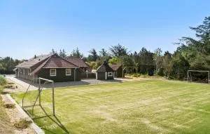 Lovely Home In Ringkøbing With Sauna - Сендервіґ