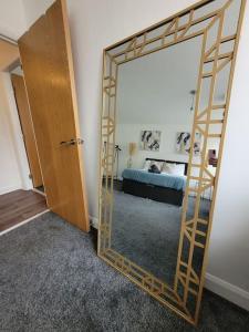 Spacious Leicester Apt with Free Parking, Sleeps 6