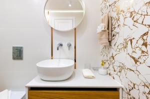 Happy People Plovdiv 1-BD Apartment - White by Flat Mаnager