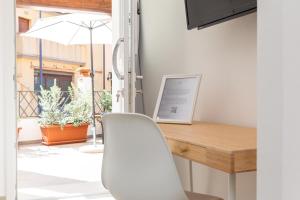 Mariposa Rooms img18