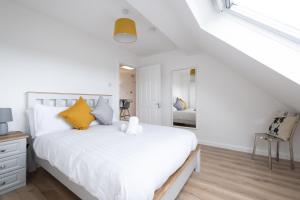 Luxury Modern PENTHOUSE, City Centre, SLEEPS 6
