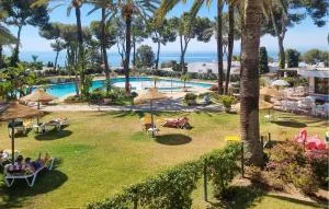 Cozy Apartment In Las Lagunas De Mijas - Sitio de Calahonda