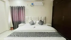 Viswanadhuni's Antilia Comfort Stay Inn 3BHK - Kukatpally
