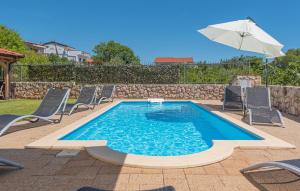 Stunning Home In Pirovac With Kitchen