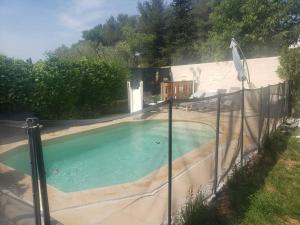 Villas Maison gemenos piscine proche plage 9 couchages clim marseille : photos des chambres