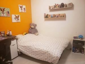 Villas Maison gemenos piscine proche plage 9 couchages clim marseille : photos des chambres