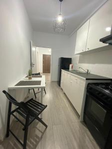 Elite escape in the couple