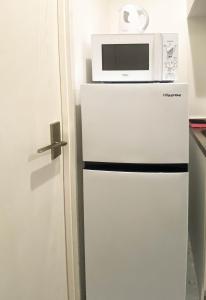 AbenoTennoji 2ppl Apt Kitchen Kawahoriguchi2min