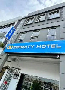 Infinity Hotel Iskandar Puteri - Kampong Atap