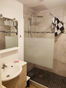 Appartements Maison de campagne en pierres 4 personnes : photos des chambres