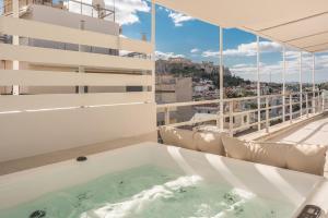 Syntagma Spa with Acropolis View