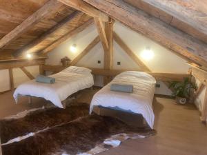 Chalets Le Mirador chalet Seytroux, big views 15 minutes from Morzine : photos des chambres