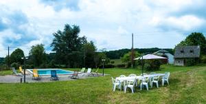 Maisons de vacances Maison de maitre de 1789 renovee avec piscine : photos des chambres