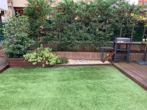 Apto con patio Parking Gratuito Anselmo Solar