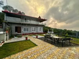 SakuraPines Villa at Kausani, Uttarakhand - Bāgeshwar