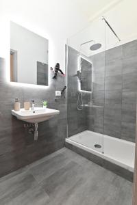 IzzHome City Heart Rooms img40