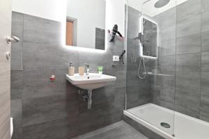 IzzHome City Heart Rooms img39