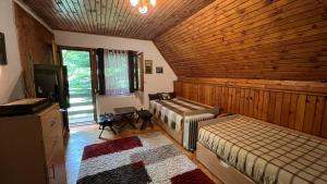 Melihas Crib in Brezovica