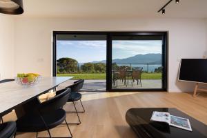 The Blue Star luxury apartment with a sea view and a private parking