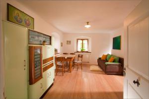 Juvanova hiša - Apartments and Rooms 