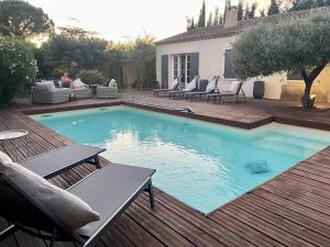 Villa Jasmin - Charming & Cosy (Sleeps 6)