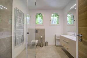 Twin Luxurious Villas 8 BR Pool in Vallauris