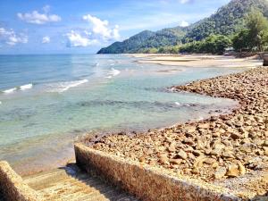Chang Buri Resort & Koh Chang Hillside