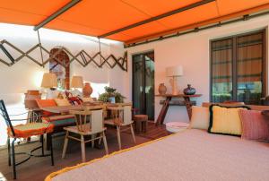 Brach Madrid - Evok Collection