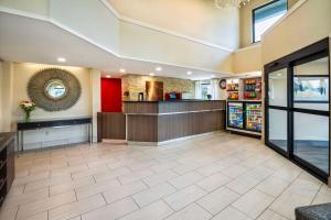 Comfort Inn Newmarket - Aurora