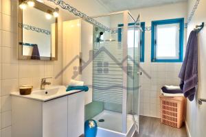 Maisons de vacances LocaLise - M2B - Maison de vacances a la pointe de Lechiagat - Wifi inclus - Draps inclus - Terrain entierement clos - Maison de plain pied : photos des chambres