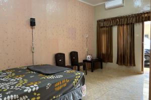 Family 24 Hotel near Pantai Cipatujah