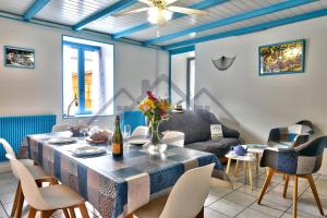 Maisons de vacances LocaLise - M2B - Maison de vacances a la pointe de Lechiagat - Wifi inclus - Draps inclus - Terrain entierement clos - Maison de plain pied : photos des chambres