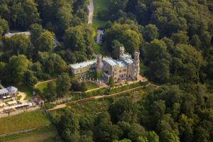 Schloss Eckberg hotel, 
Dresden, Germany.
The photo picture quality can be
variable. We apologize if the
quality is of an unacceptable
level.