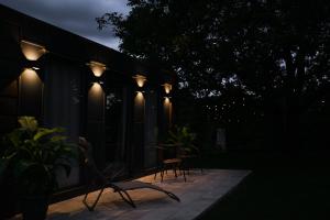 TINY HOUSE mezi sklepy