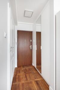 National Stadium Chic Studio by BookingHost