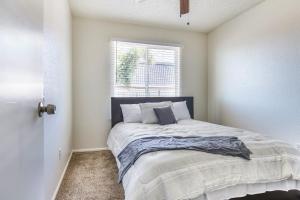 Cozy 3BR House Near Attractions & Shopping