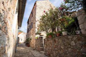 Holiday Home Skala with hot tub & Kala with terrace