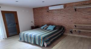Casa amplia en ubicación tranquila de la ciudad