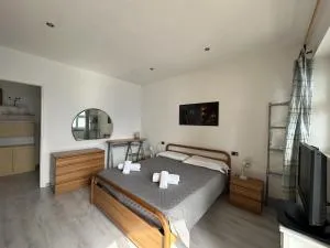 Irene lake view apartment with swimming pool - Valbrona