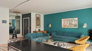 Rue de lUniversité - Paris 7