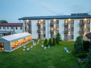 Awilla Ustka - Dębina-Ustka