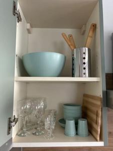 Casa Rielta, Tram e parking