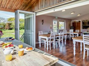 5 Bed in Godshill 94494