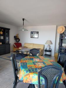 Appartement 80 m2, T 3 vue imprenable face à la mer