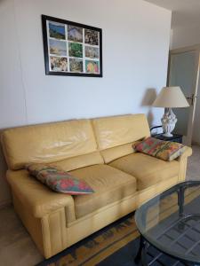 Appartement 80 m2, T 3 vue imprenable face à la mer