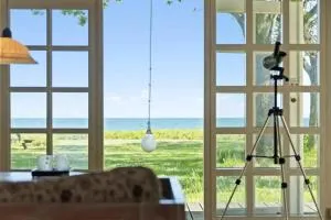 Lovely Summer House With Sea View - Hou