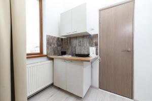 Color Apartments Franceza Street 4bedrooms